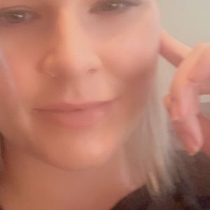 Meet your Posher, Courtney